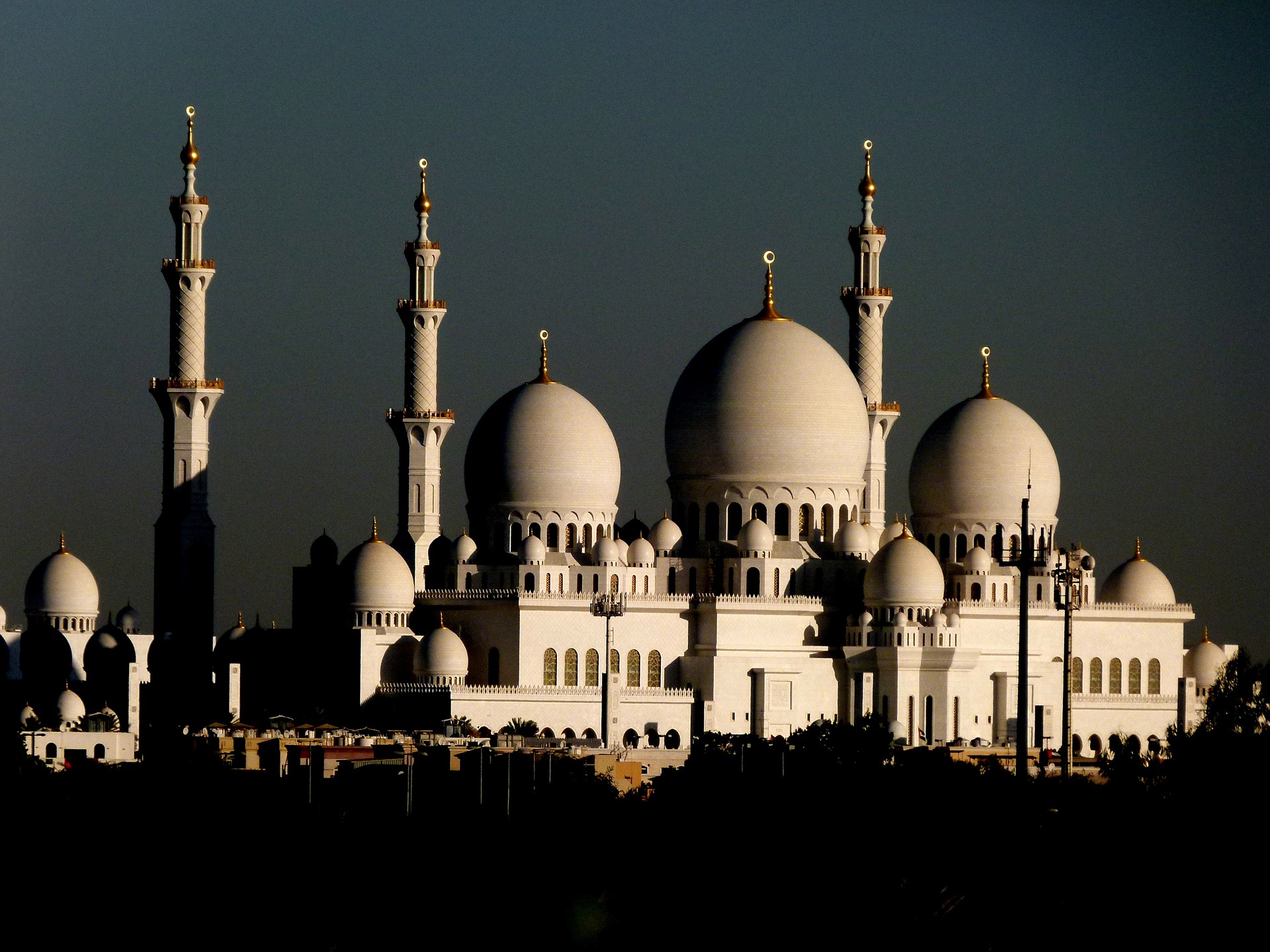 Sheikh-Zayed-Grand-Image-by-goldbug خلفيات بوربوينت اسلامية ومسجد